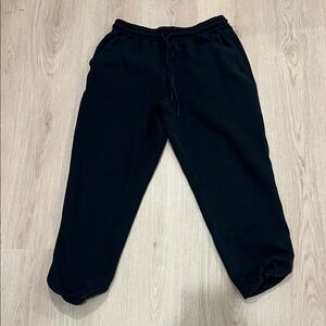 Fabletics size medium Black Jogger Sweatpants